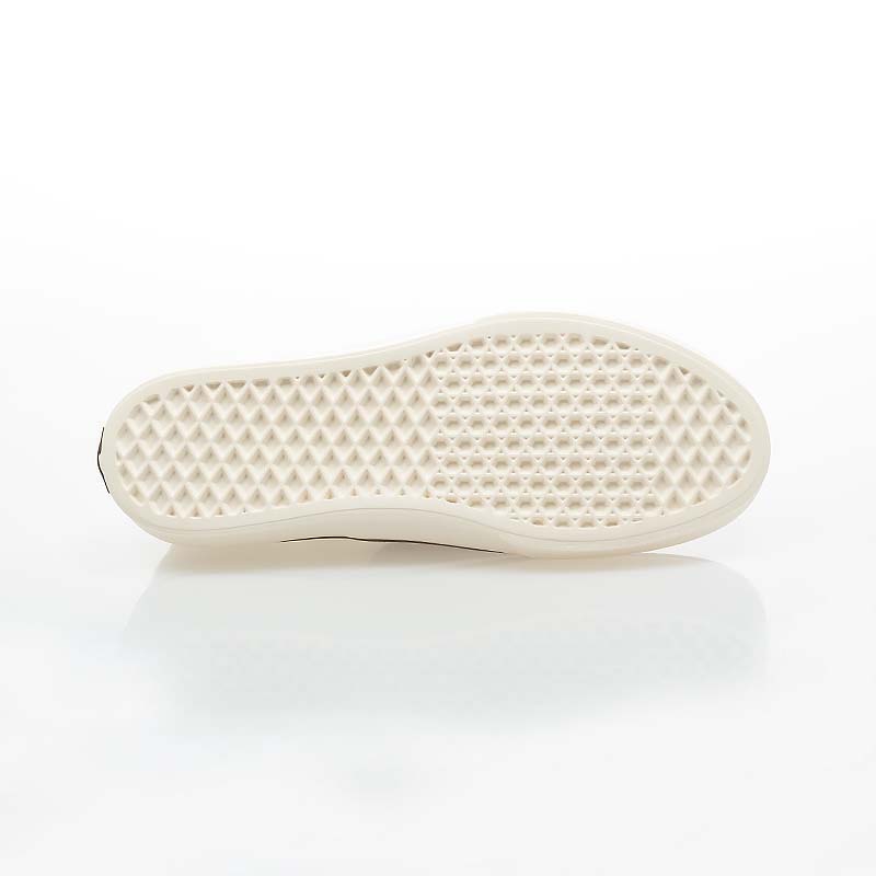 Shop Vans Authentic Lite 休闲帆布鞋 V241301001