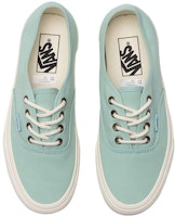 반스 어센틱 로우 '아틱 그린' (50 characters) VN0A5KRDAVI Lookbook 반스 어센틱 로우 '아틱 그린' (50 characters) VN0A5KRDAVI