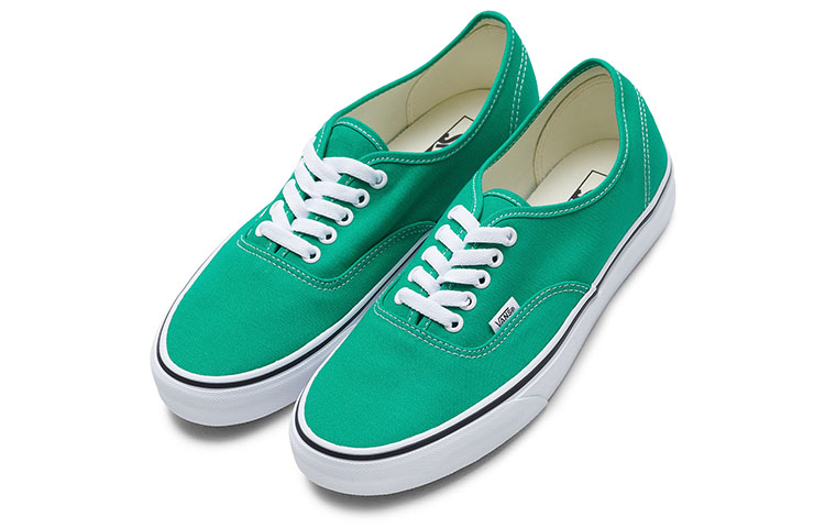 Lookbook Vans Authentic Kasut Skateboard Kasual Rendah Unisex Hijau Putih VN0A5KRD90P