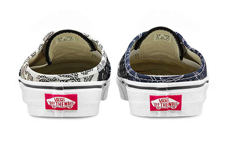 Shop Vans Authentic Mule 'Corak Campur - Dress Blues' VN0A54F76UW