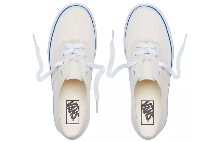 Shop Vansオーセンティック プラットフォーム2.0 (白) VN0A3AV8JTT