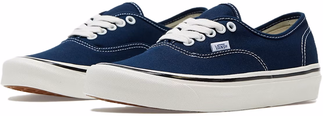 Vans Authentic Pro "ドレスブルー" VN0A34795S2 Lookbook Vans Authentic Pro "ドレスブルー" VN0A34795S2