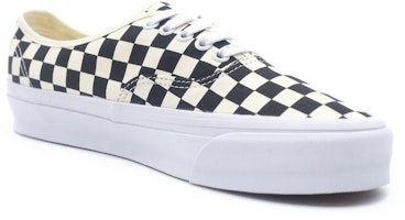 Order Vans Authentic Pro ''Damier Bleu Marine'' VN0A347930U