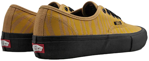 Shop Vans Authentic Pro ''Tigre Réfléchissant'' VN0A3479ST9