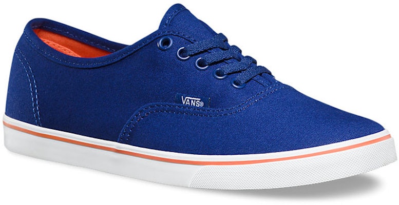 Vans Authentic Pro Kasut Low-Top Biru/Putih VN000XRNIYB Lookbook Vans Authentic Pro Kasut Low-Top Biru/Putih VN000XRNIYB