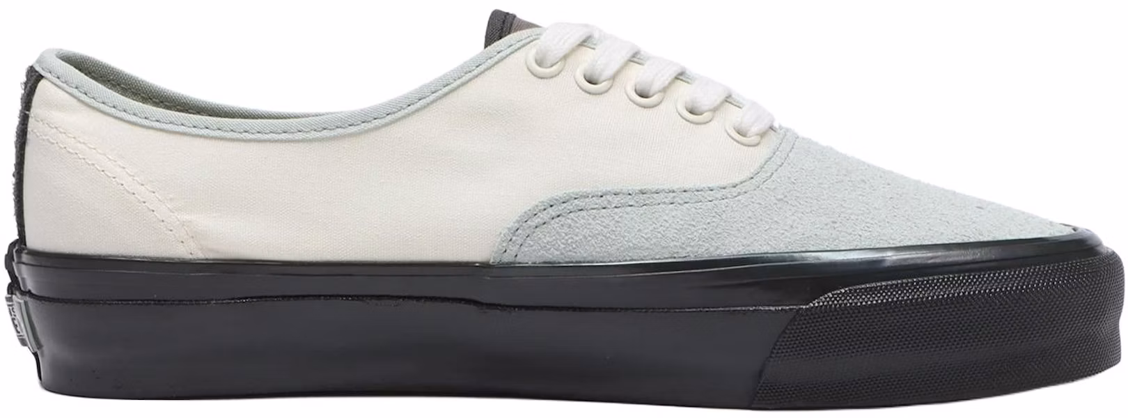 Vans Authentic Reissue 44 ''Bianco Nero'' VN000CT7DT5 Lookbook Vans Authentic Reissue 44 ''Bianco Nero'' VN000CT7DT5