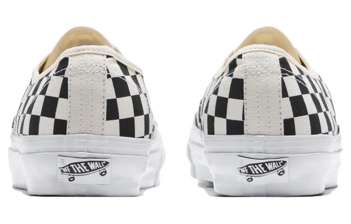 Shop Vans Authentic 復刻版 44 LX '棋盤格 - 黑白' VN000CQA2BO