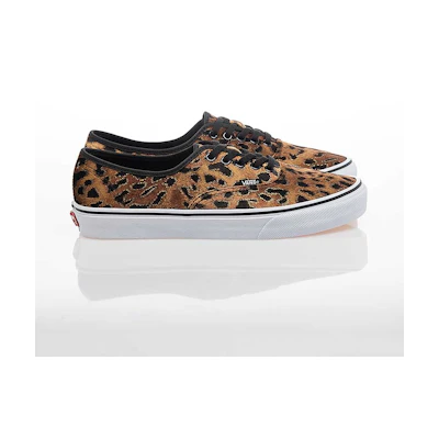 Vans Authentic Sneakers and Streetwear: Verified and Genuine Products