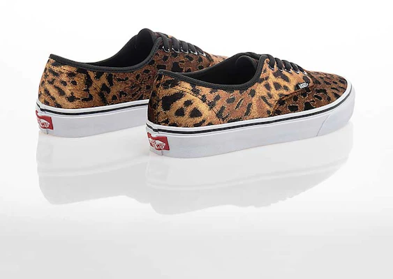 Vans Authentic Sneakers dan Streetwear: Produk Sahih dan Tulen V221301001 Lookbook Vans Authentic Sneakers dan Streetwear: Produk Sahih dan Tulen V221301001