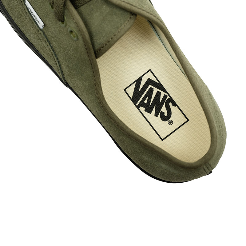 Details for 반스 어센틱 스니커즈 및 스트릿웨어 의류 V160101035