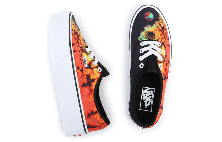 Shop Vans Authentic Stackform 'Paradoxical' zapatillas plataforma. VN0A4BVOBML