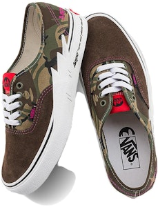 万斯 Authentic x Aape '闪电绿迷彩' VN000BWCCMA Lookbook 万斯 Authentic x Aape '闪电绿迷彩' VN000BWCCMA