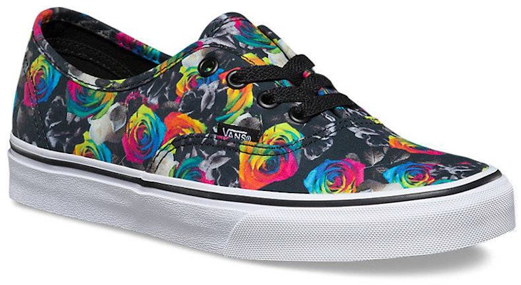 반스 어센틱 블랙 프린팅 (블랙) VN0004MLJPJ Lookbook 반스 어센틱 블랙 프린팅 (블랙) VN0004MLJPJ