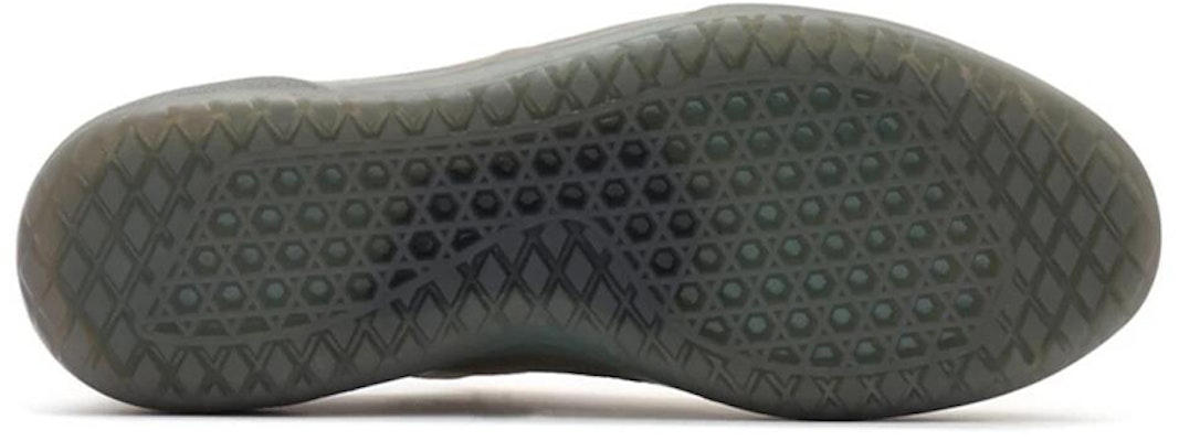 Vans Ave 透氣低筒休閒板鞋 棕綠 Shop Vans Ave 透氣低筒休閒板鞋 棕綠
