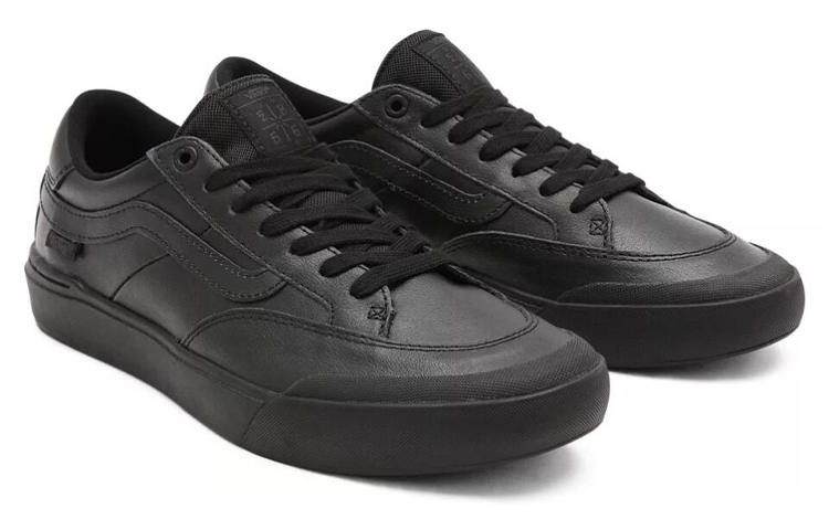Lookbook Vans Berle 'Hitam Triple' VN0A5JIJ9BK