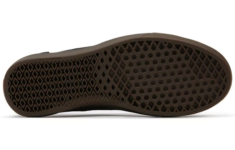Purchase Vans Berle Low Scarpe da Skate Unisex Nero Marrone VN0A5JIJACU