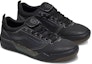 Lookbook Vans BMX 'Peak Sokongan Kejut Tahan Lasak Rendah Hitam' VN0A2Z3UBKA