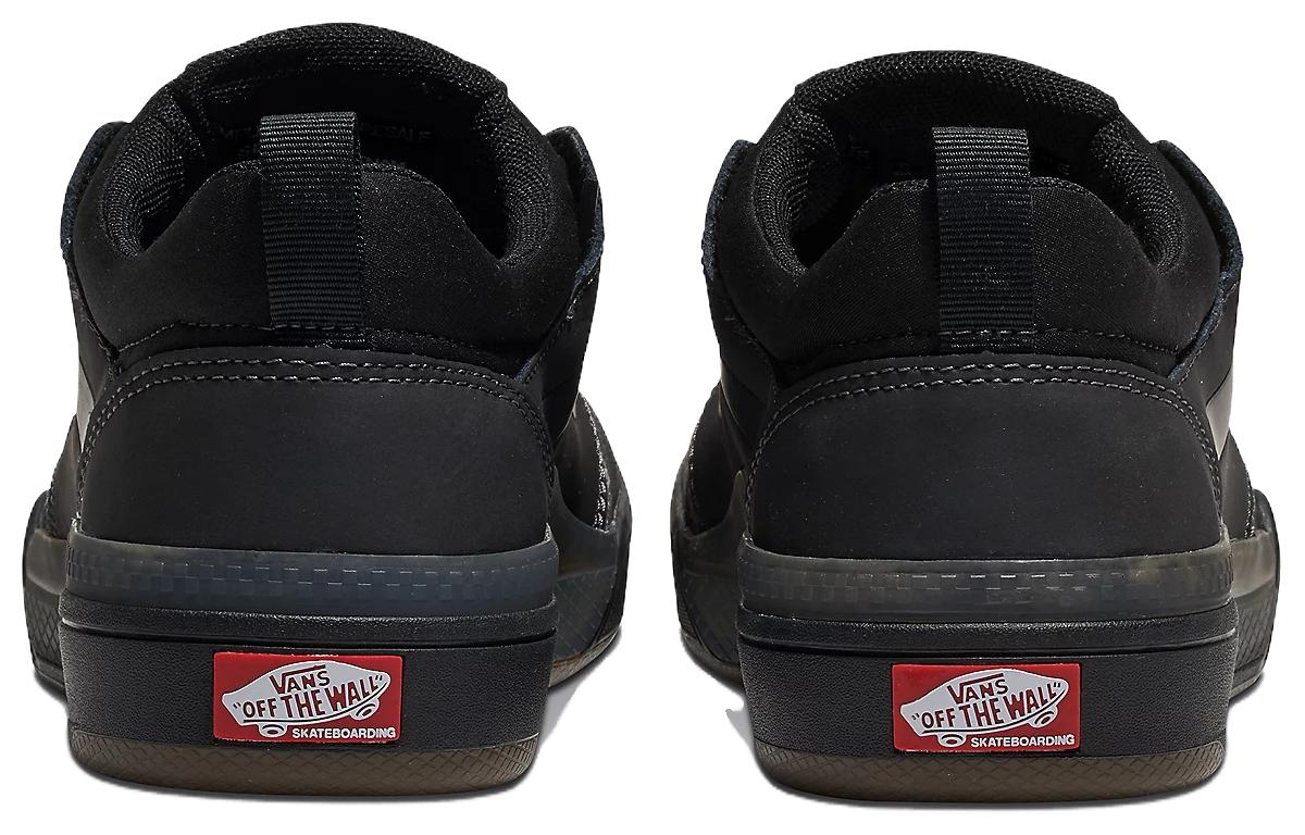 Shop Vans BMX 低帮黑色抗震耐用鞋 VN0A2Z3UBKA