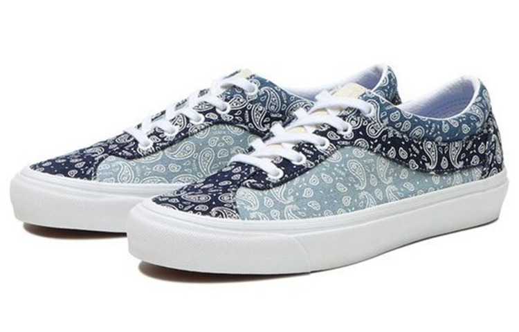 Order Vans Bold Ni 'Bandana' Sepatu Pria VN0A5DYAASN