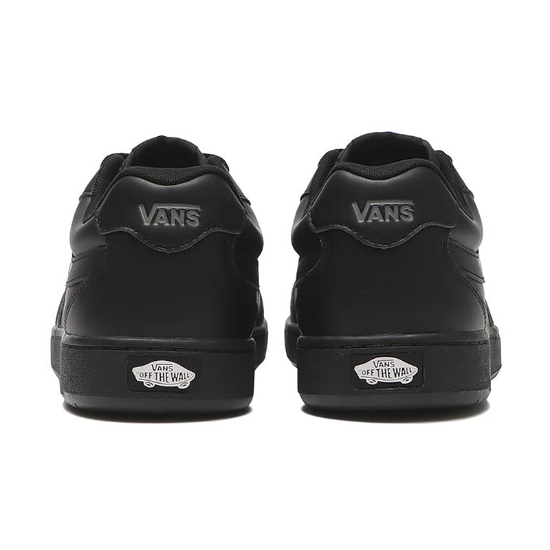 Lookbook Vans Bravo WR Sneakers Putih Merah V251041003