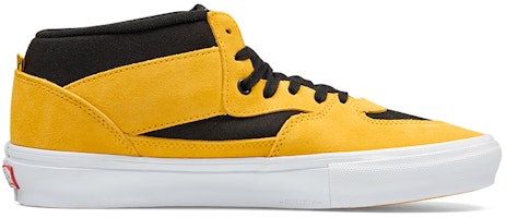 Vans Bruce Lee x Half Cab 'Kuning Hitam' VN0A5FCDY23(S-BOX) Lookbook Vans Bruce Lee x Half Cab 'Kuning Hitam' VN0A5FCDY23(S-BOX)
