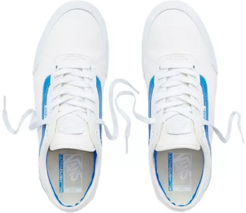 Vans センターコートChima Pro 2 白/青 VN0A3MTIQ2U Shop Vans センターコートChima Pro 2 白/青 VN0A3MTIQ2U