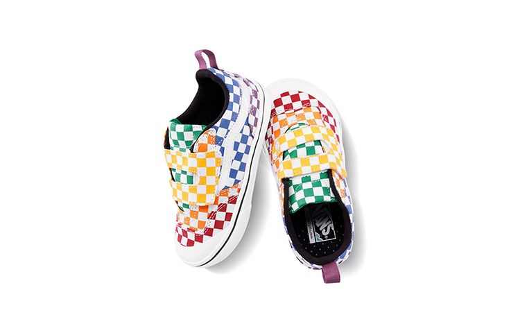 Shop Vans Checkerboard ComfyCush New Skool V Scarpe VN0A4TZHVLV