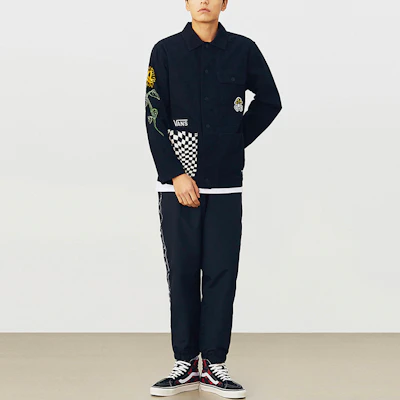 Vans 棋盤格拼布多口袋戶外黑色夾克 男女款 VN0A3WF1Z6S Shop Vans 棋盤格拼布多口袋戶外黑色夾克 男女款 VN0A3WF1Z6S