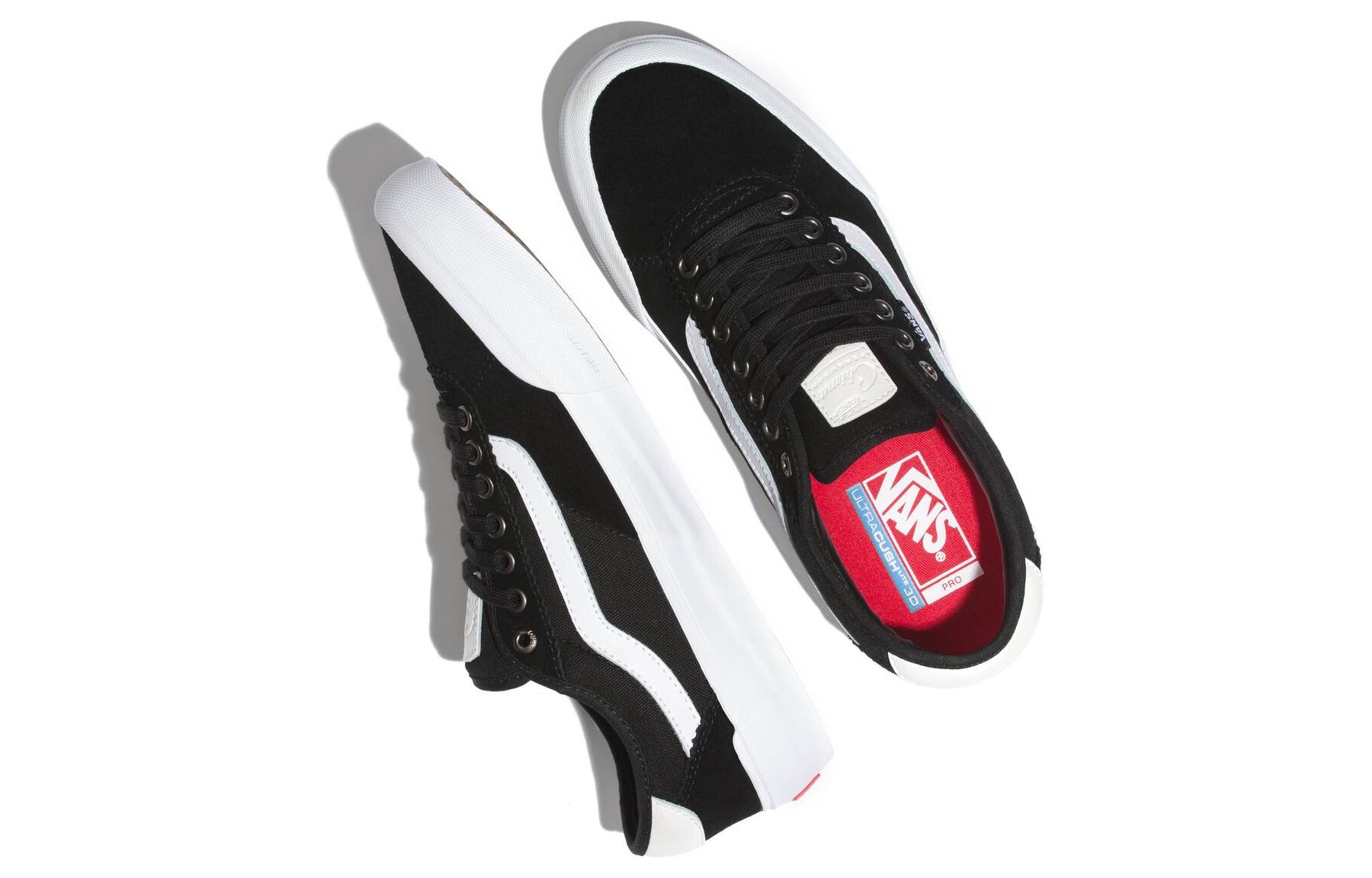 Shop Vans Chima Pro 2 '黑色' VN0A3MTIIJU