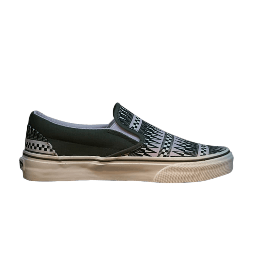 Buy ヴァンズ チャッカブーツ (ブラック) VN0EGT3DG