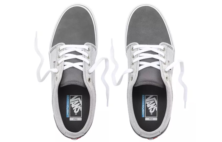 Shop Vans Chukka 低帮运动鞋 '西装款' VN0A38CGU1J