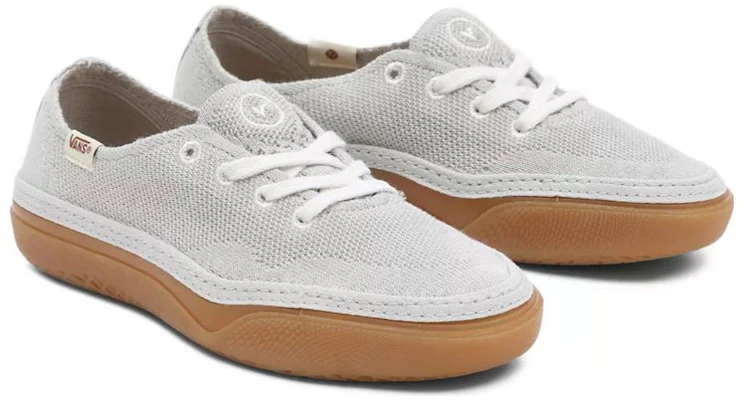 Vans Circle Vee ‘Dawn Blue Gum’ VN0A4BWLAZK Lookbook Vans Circle Vee ‘Dawn Blue Gum’ VN0A4BWLAZK