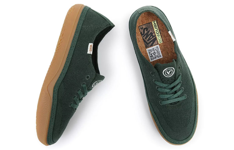 Shop Vans Circle Vee “绿色胶底” VN0A4BWLBD6