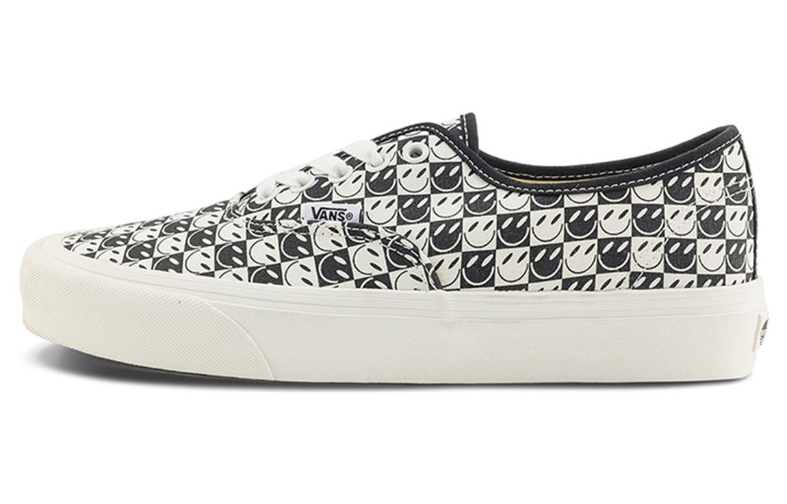 Vans Classic Checkerboard Slip-On Shoe 'Black White' VN000BVWKIG