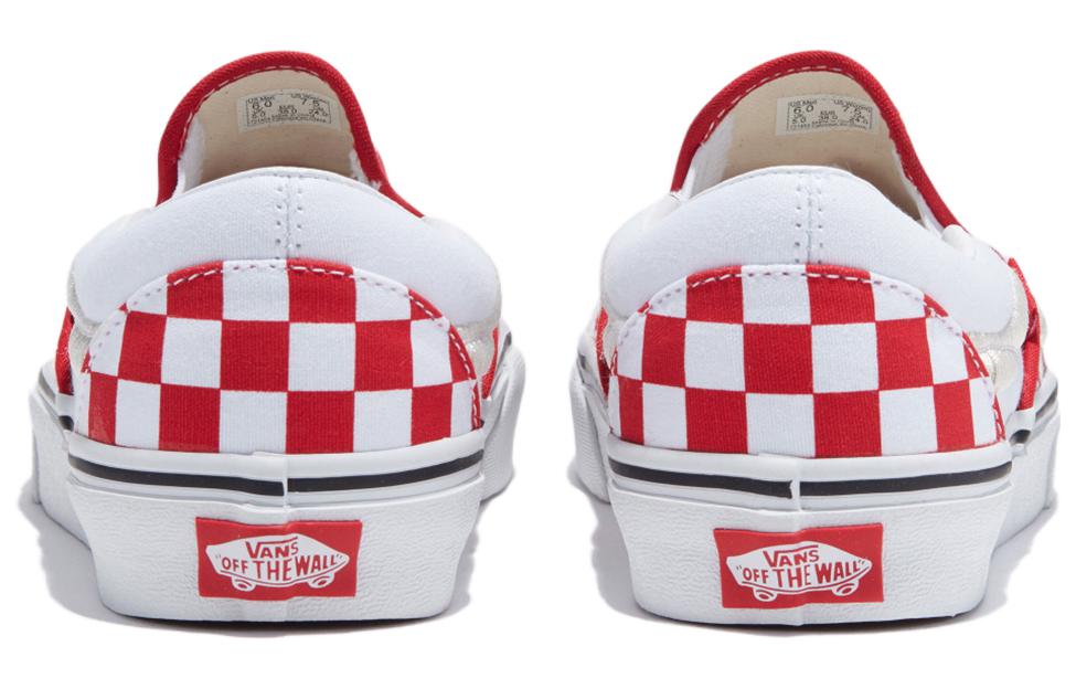 Lookbook Vans Classic Slip-On 138 'Garis Samping - Kotak Merah' VN000BW39Y1