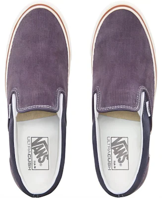 Vans Classic Slip-On 98 DX ''Corduroy Navy'' Sneakers VN0A3JEXUM5 Shop Vans Classic Slip-On 98 DX ''Corduroy Navy'' Sneakers VN0A3JEXUM5