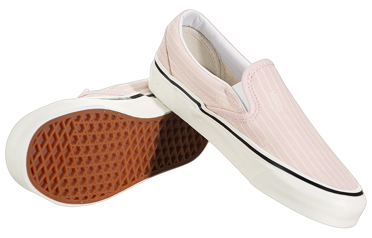 Shop Vans Classic Slip-On 98 Merah Muda VN0A3JEX1KT