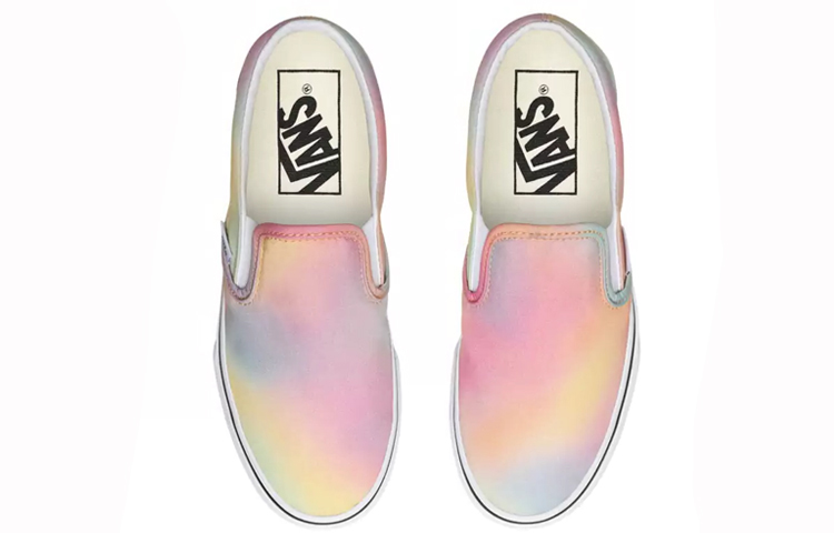 Lookbook 반스 클래식 슬립온 '오라 시프트' VN0A4U38WGQ VN0A4U38WGQ