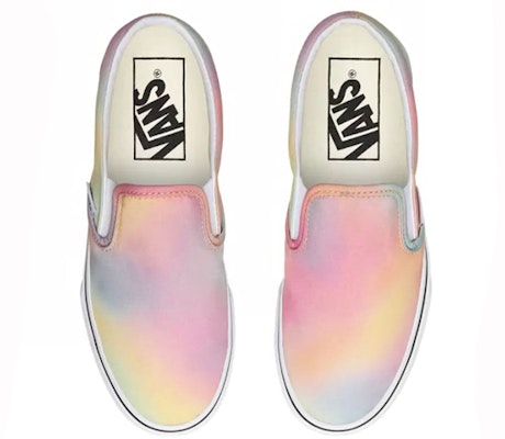 Vans クラシックスリッポン オーラシフト (Vans Kurashikkusurippon Ōrashifuto) VN0A4U38WGQ Lookbook Vans クラシックスリッポン オーラシフト (Vans Kurashikkusurippon Ōrashifuto) VN0A4U38WGQ