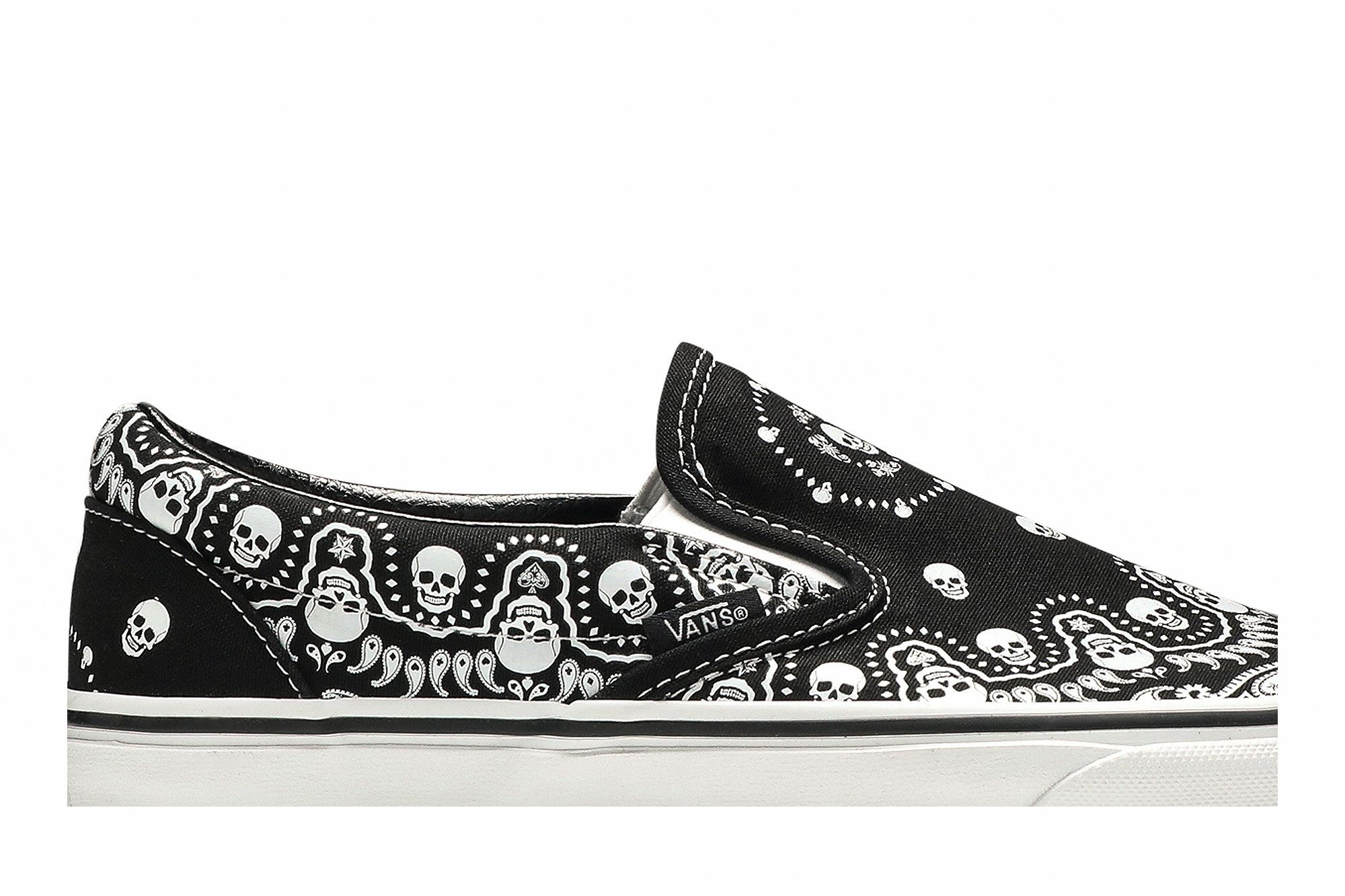 Lookbook Vans 經典無帶帆布鞋 'Bandana - 黑色' VN0A33TBD9S