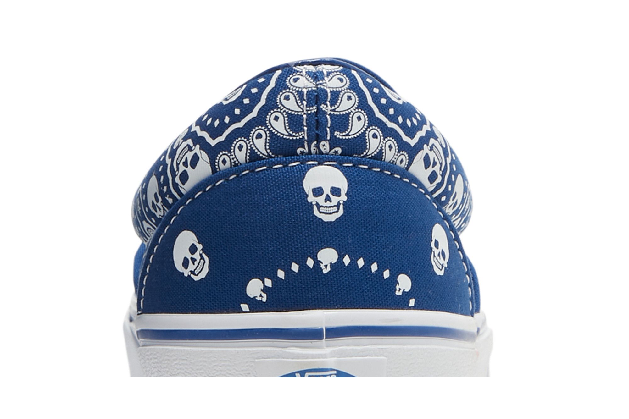 Sizing Vans Classic Slip-On ''Bandana - True Blue'' Blauw VN0A33TB42U
