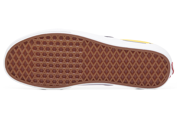 Shop ヴァンズ クラシックスリッポン チェッカーボード サイバーイエロー VN0A33TB42Z