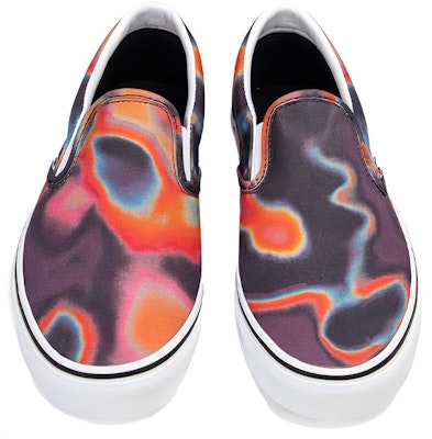 반스 클래식 슬립온 '다크 아우라' VN0A4U38WN0 Lookbook 반스 클래식 슬립온 '다크 아우라' VN0A4U38WN0