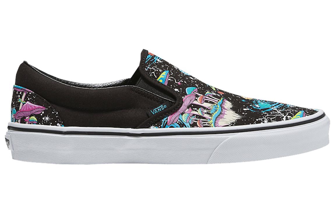 Order Vans Classic Slip-On 'Glow In The Dark - Ruang Psikedelik' VN0009Q76BT
