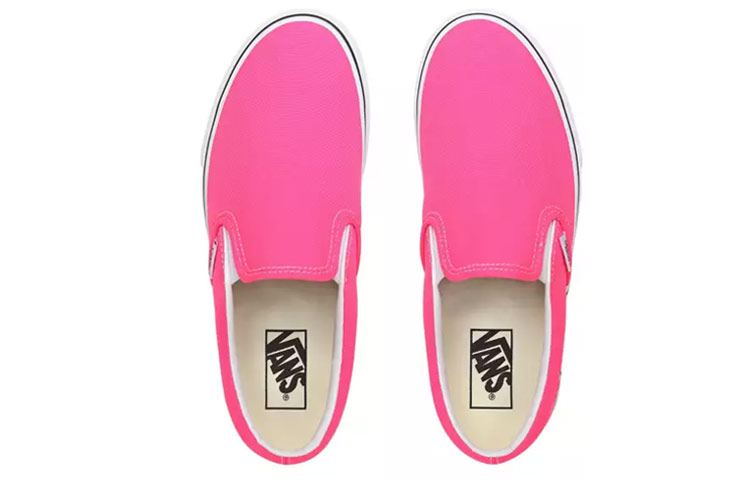 Shop Vans クラシックスリッポン ネオンピンク VN0A4U38WT6