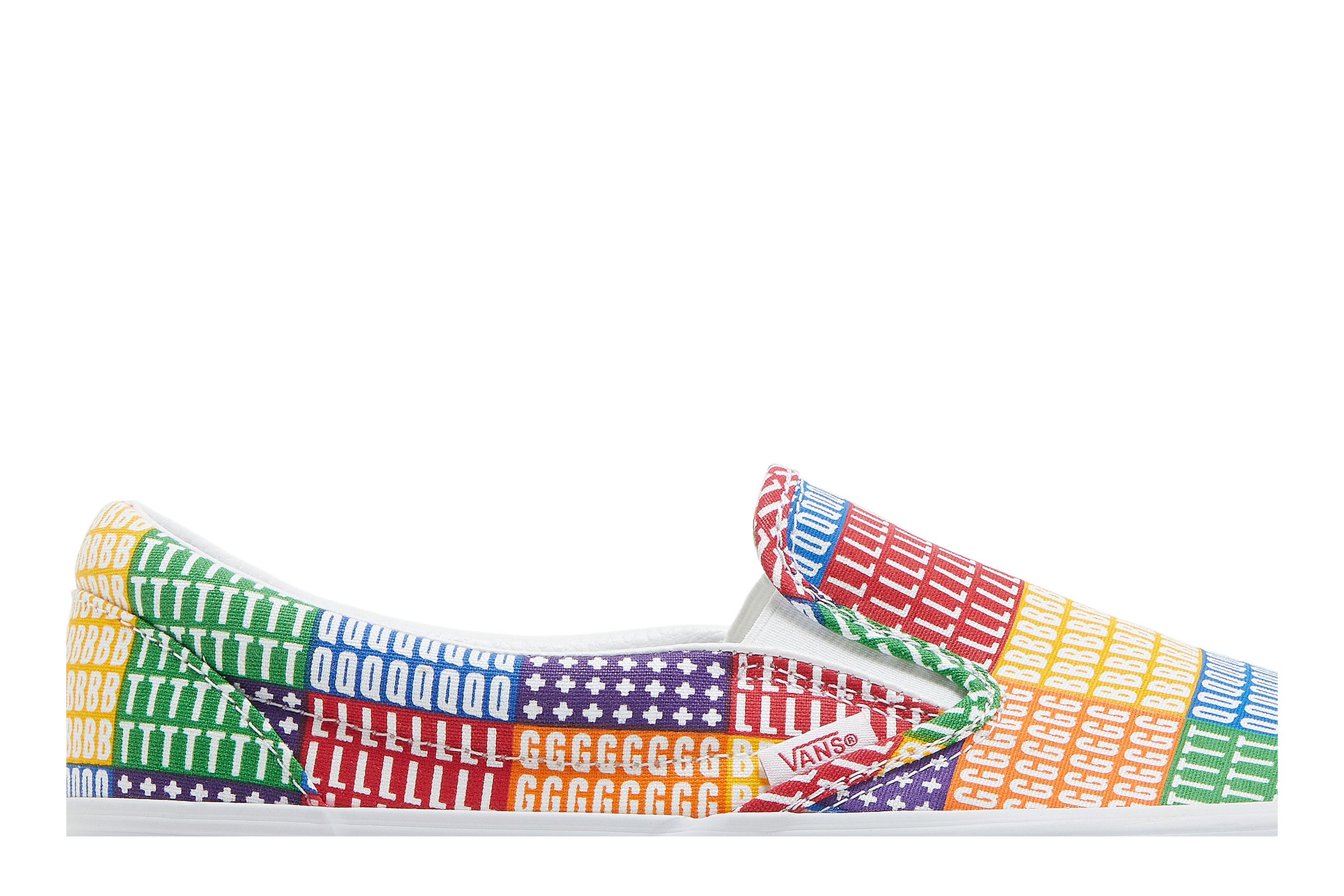 Lookbook Vans Classic Slip-On 'Pride' Kasut Warna Pelangi VN0A33TB3WJ