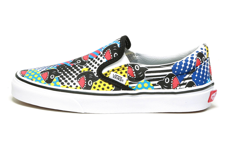 Buy Vans Classic Slip-On 'Shark Week' Lelaki/Wanita VN0A4BV3V9D