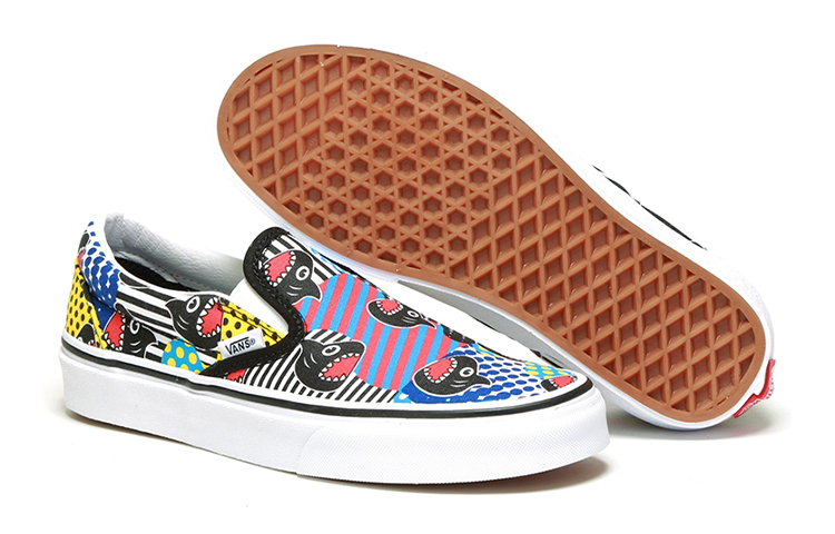Purchase Vans Classic Slip-On 'Shark Week' Lelaki/Wanita VN0A4BV3V9D