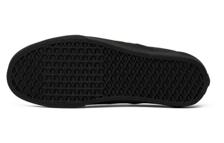 Purchase Vans Classic Slip-On Karl Lagerfeld Quilt Lelaki & Wanita VA38F7OEI