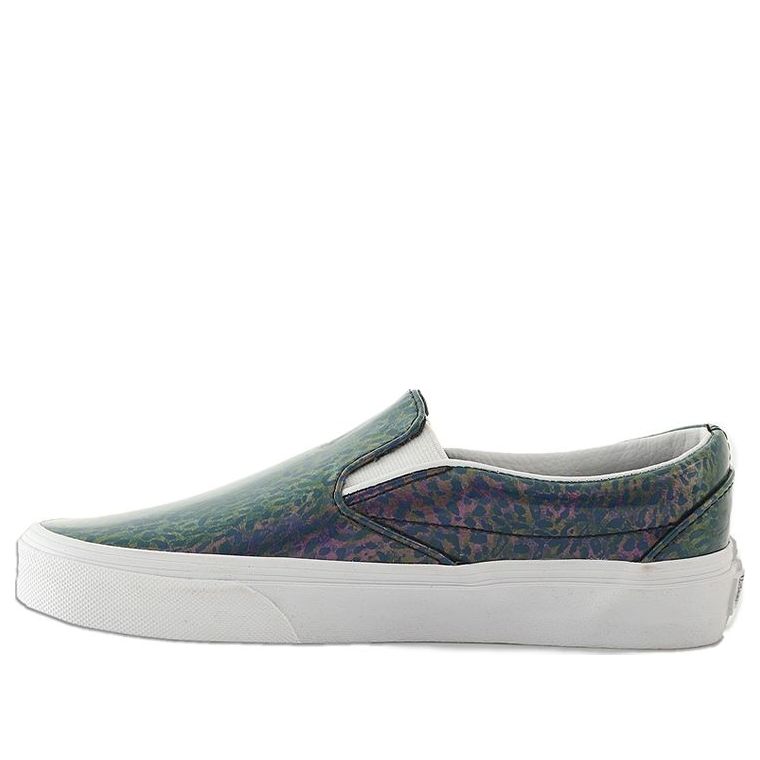 Buy Vans Classic Slip-On Sneakers Hijau Low-Top VN0003Z4ITP